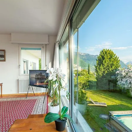 1 Stylish Bedroom For 2 With An Amazing Lake View! 게스트하우스 *